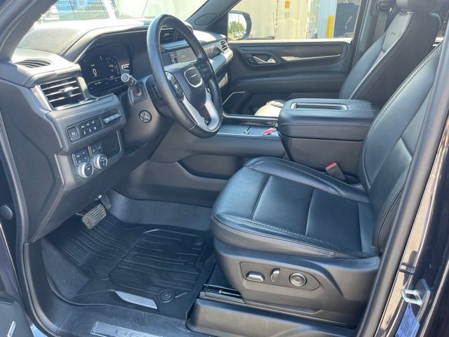 Used 2023 GMC Yukon Denali AWD/4WD image 22