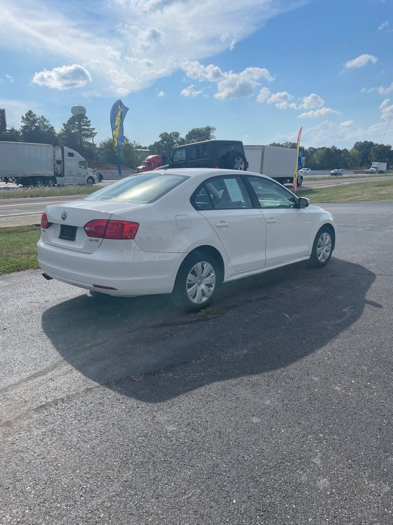 Used 2012 Volkswagen Jetta SE FWD image 5