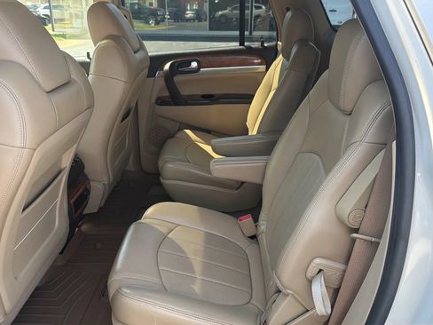 Used 2009 Buick Enclave CXL w/ Driver Confidence Package FWD image 10