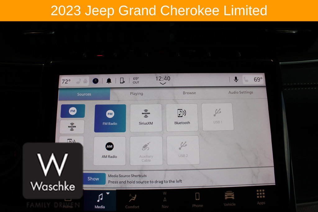 Used 2023 Jeep Grand Cherokee Limited w/ Trailer Tow Prep Group (B) AWD/4WD image 48