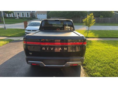 Used 2023 Rivian R1T Launch Edition AWD/4WD image 4