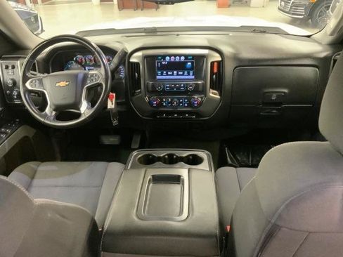 Used 2018 Chevrolet Silverado 1500 LT w/ All Star Edition AWD/4WD image 8