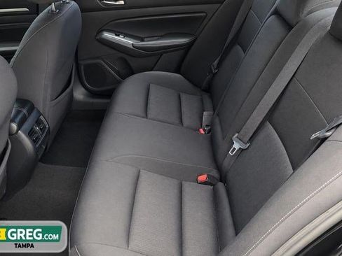 Used 2019 Nissan Altima 2.5 SV FWD image 16