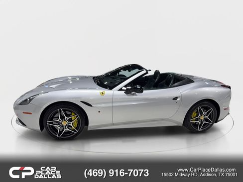 Used 2016 Ferrari California T image 8