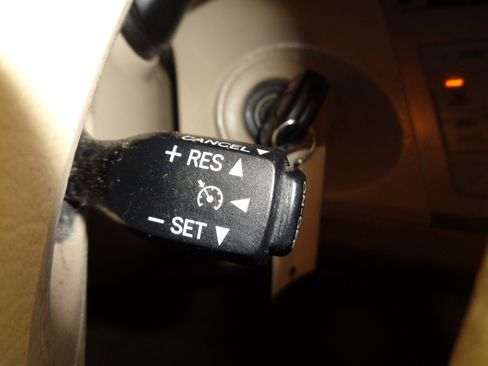 Used 2008 Toyota Avalon XL image 21