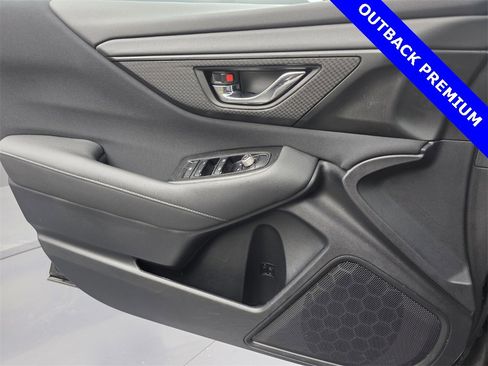 Used 2022 Subaru Outback Premium image 25