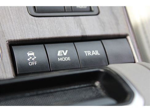 Used 2022 Toyota Highlander Platinum AWD/4WD image 31