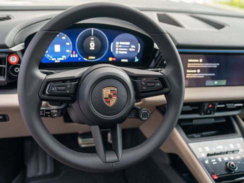 New 2025 Porsche Macan 4S Electric image 13