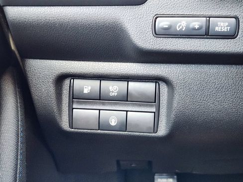 Certified 2024 Nissan Leaf S FWD image 18