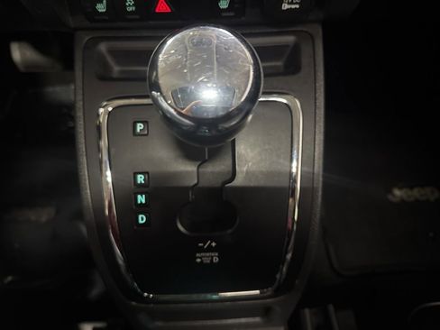 Used 2015 Jeep Patriot High Altitude image 16