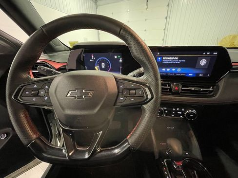 Used 2024 Chevrolet TrailBlazer RS w/ Convenience Package image 38