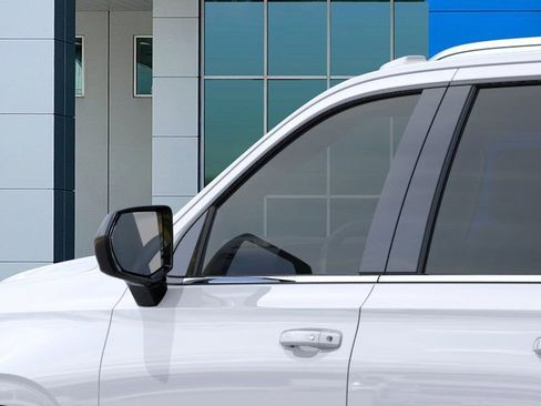 New 2026 Chevrolet Suburban LS w/ LS Custom Edition RWD image 12