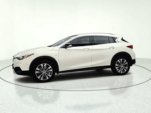 Used 2019 INFINITI QX30 AWD w/ Navigation Package image 4