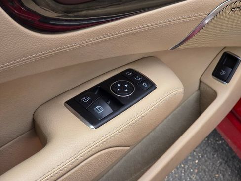 Used 2013 Mercedes-Benz SL 550 image 28