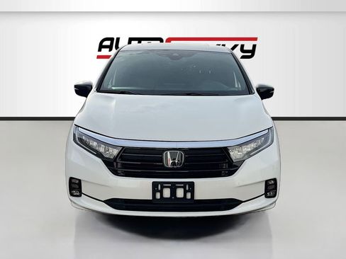 Used 2024 Honda Odyssey Sport image 2
