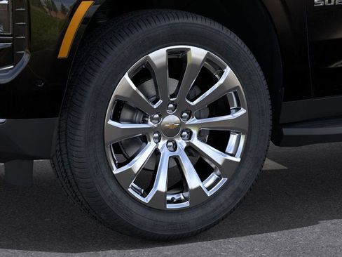 New 2026 Chevrolet Suburban Premier image 9