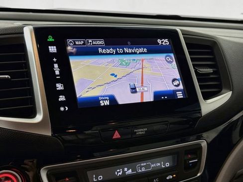 Used 2016 Honda Pilot Elite image 13