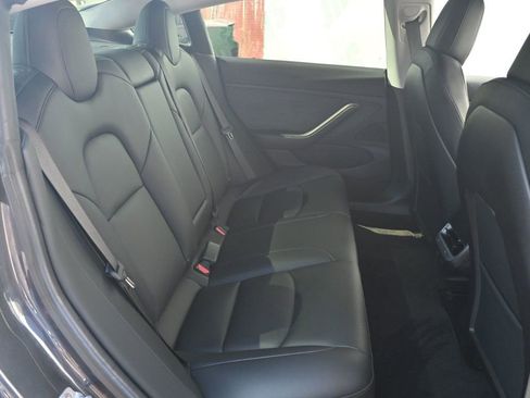 Used 2019 Tesla Model 3 Performance image 15