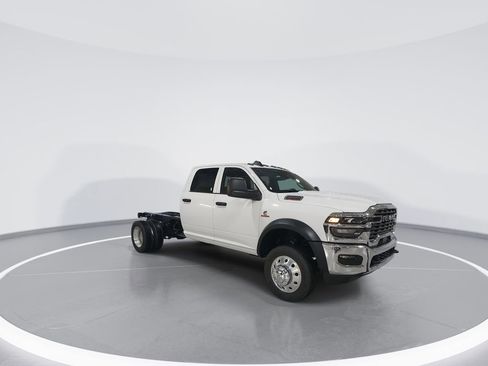 New 2026 RAM 4500 Tradesman w/ Chrome Appearance Group AWD/4WD image 2