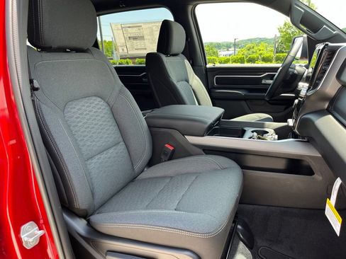 New 2026 RAM 1500 Big Horn AWD/4WD image 26
