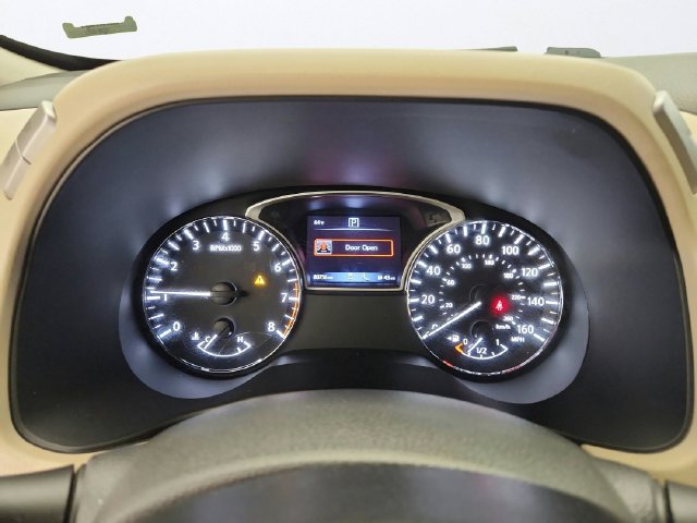 Used 2019 Nissan Pathfinder SL FWD image 12