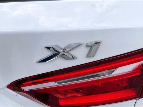 Used 2017 BMW X1 xDrive28i AWD/4WD image 9