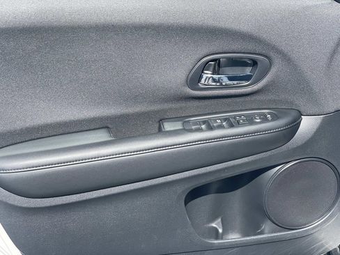 Used 2022 Honda HR-V Sport image 19