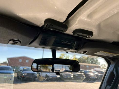 Certified 2024 Jeep Gladiator Sport image 28