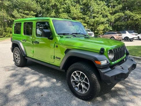 Used 2026 Jeep Wrangler Unlimited Sport AWD/4WD image 2