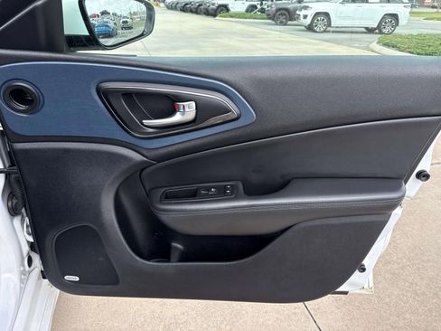 Used 2015 Chrysler 200 S w/ Navigation & Sound Group I image 14