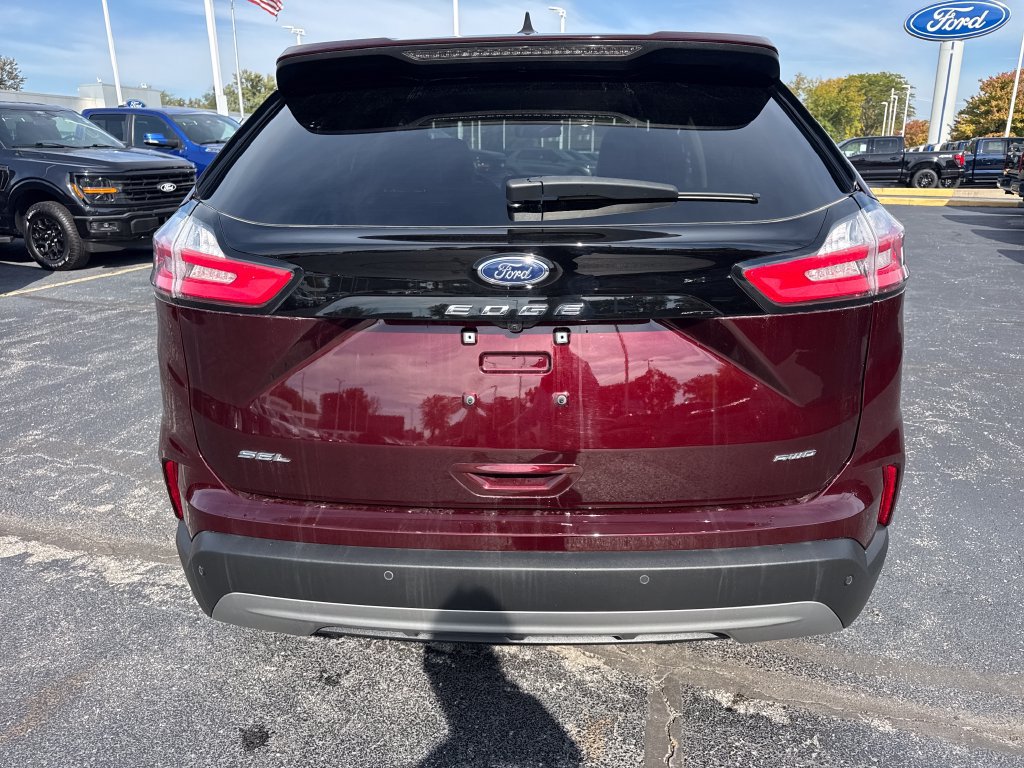 Used 2024 Ford Edge SEL w/ Convenience Package AWD/4WD image 8