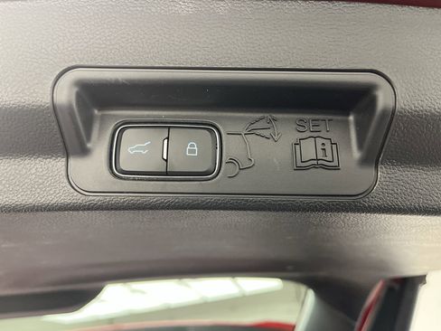 Certified 2023 Ford Explorer Platinum w/ Equipment Group 601A image 34