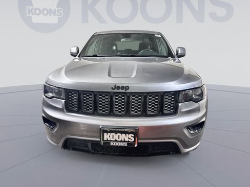 Used 2021 Jeep Grand Cherokee Laredo X AWD/4WD image 11