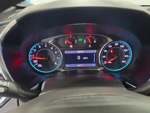 Used 2023 Chevrolet Equinox Premier AWD/4WD image 12