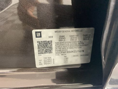 Used 2019 Chevrolet Silverado 1500 LT w/ Texas Edition RWD image 11