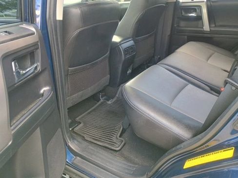 Used 2020 Toyota 4Runner SR5 Premium w/ Moonroof Package AWD/4WD image 21