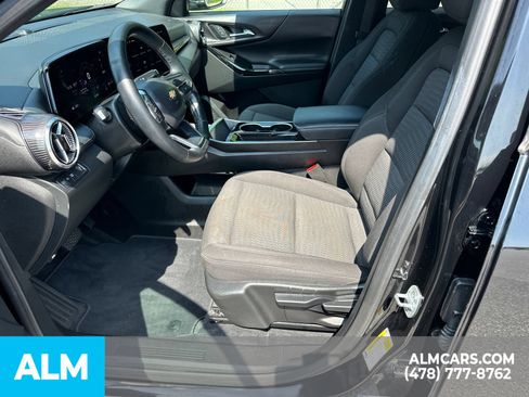 Used 2025 Chevrolet Equinox LT FWD image 11