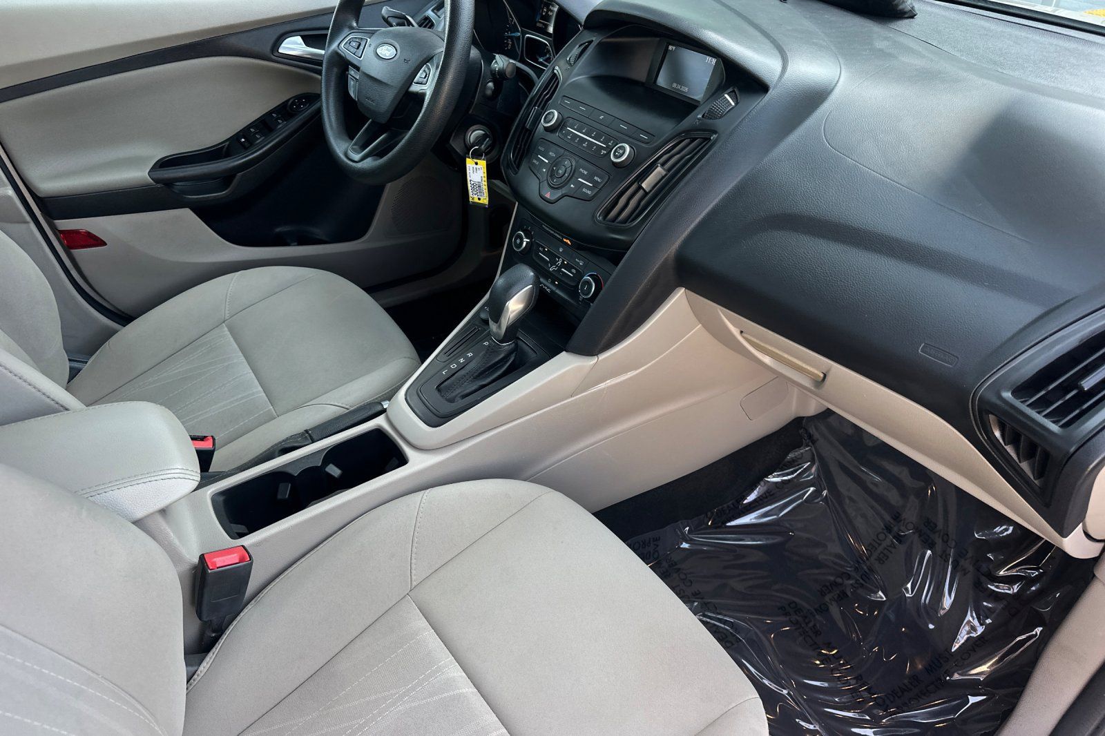 Used 2018 Ford Focus SE FWD image 18