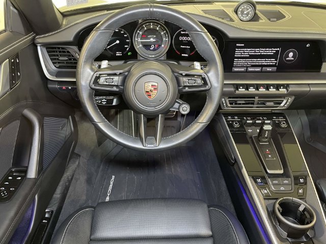 Used 2024 Porsche 911 Carrera GTS RWD image 22