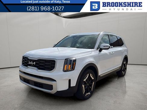 Used 2025 Kia Telluride S image 1