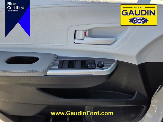 Used 2025 Toyota Sienna LE FWD image 17