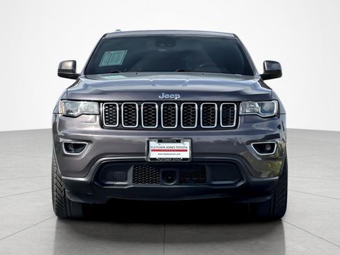 Used 2021 Jeep Grand Cherokee Laredo RWD image 8