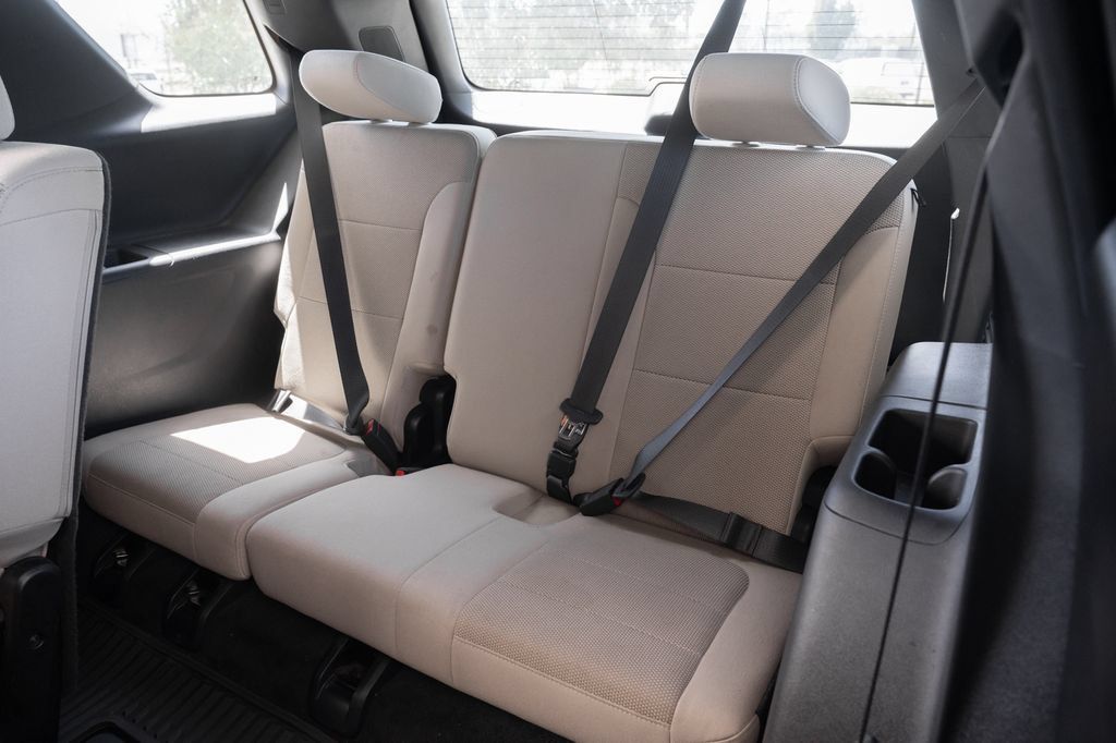 Used 2023 Chevrolet Traverse LS w/ Safety Package FWD image 33