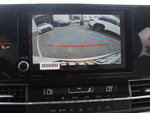 Certified 2026 Toyota Sienna LE FWD image 49