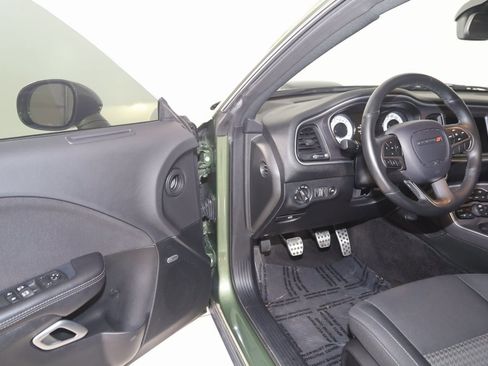 Used 2019 Dodge Challenger R/T Scat Pack w/ Shaker Package image 48