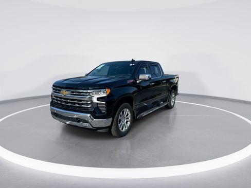 Used 2023 Chevrolet Silverado 1500 LTZ AWD/4WD image 5