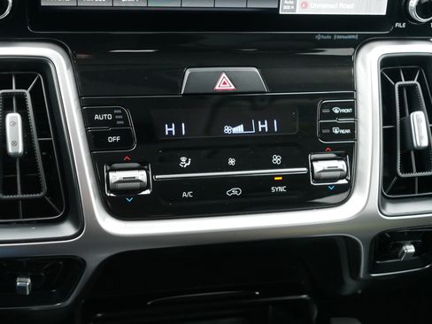 Certified 2022 Kia Sorento S image 23