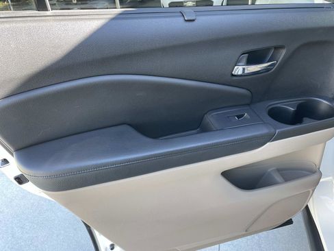 Used 2019 Honda Pilot Elite image 19