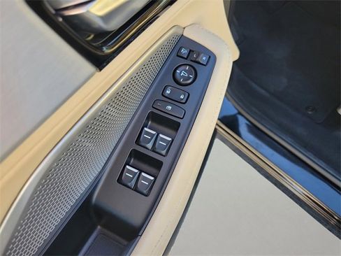 Used 2023 Acura MDX SH-AWD w/ Technology Package image 15