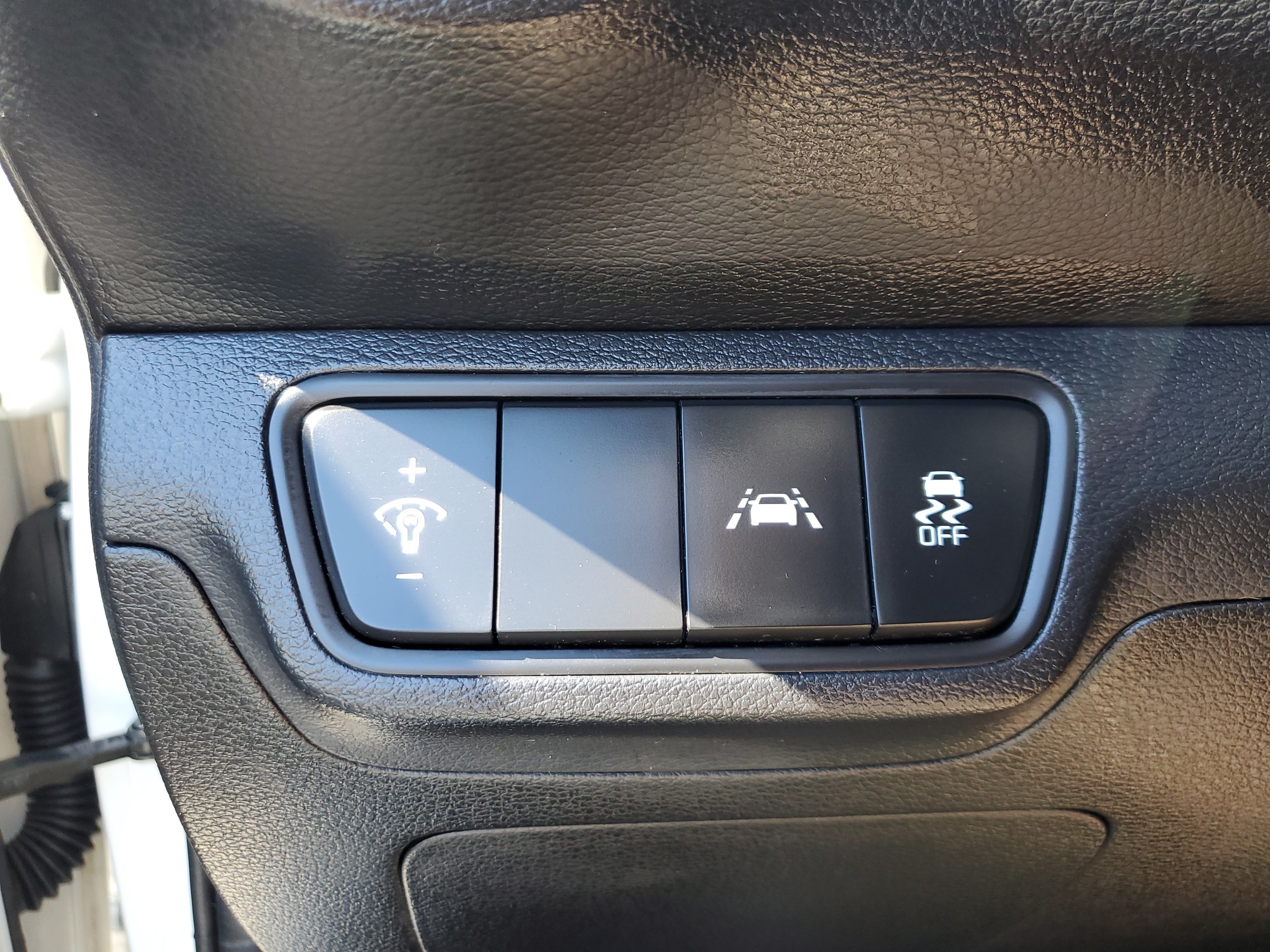Used 2020 Kia Forte LXS FWD image 29